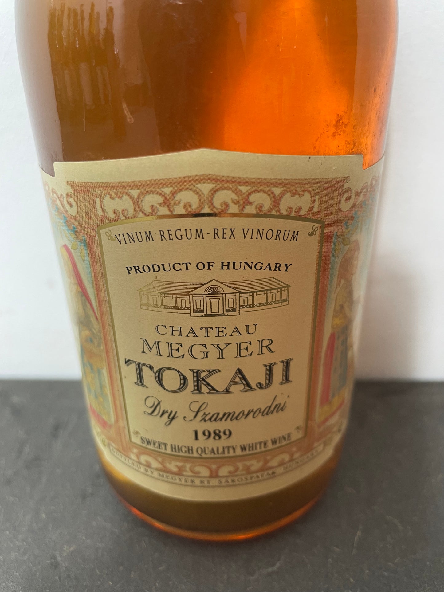 Chateau Megyer Tokaji Dry Szamorodni 1989 500ml